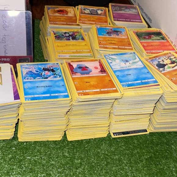 Pokemon Trading Cards Only Mystery Box🆕 - Picture 8 of 9